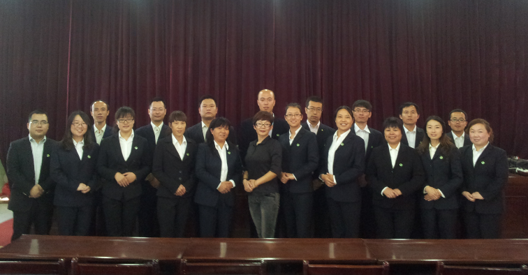 学习教师礼仪 提升师德修养